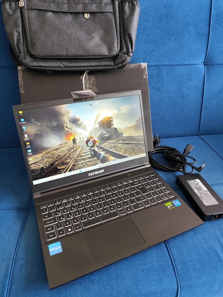 MONSTER ABRA OYUN ÇİZİM LAPTOP - İ7 13700H + RTX 4050 + 16 GB + SSD - 3