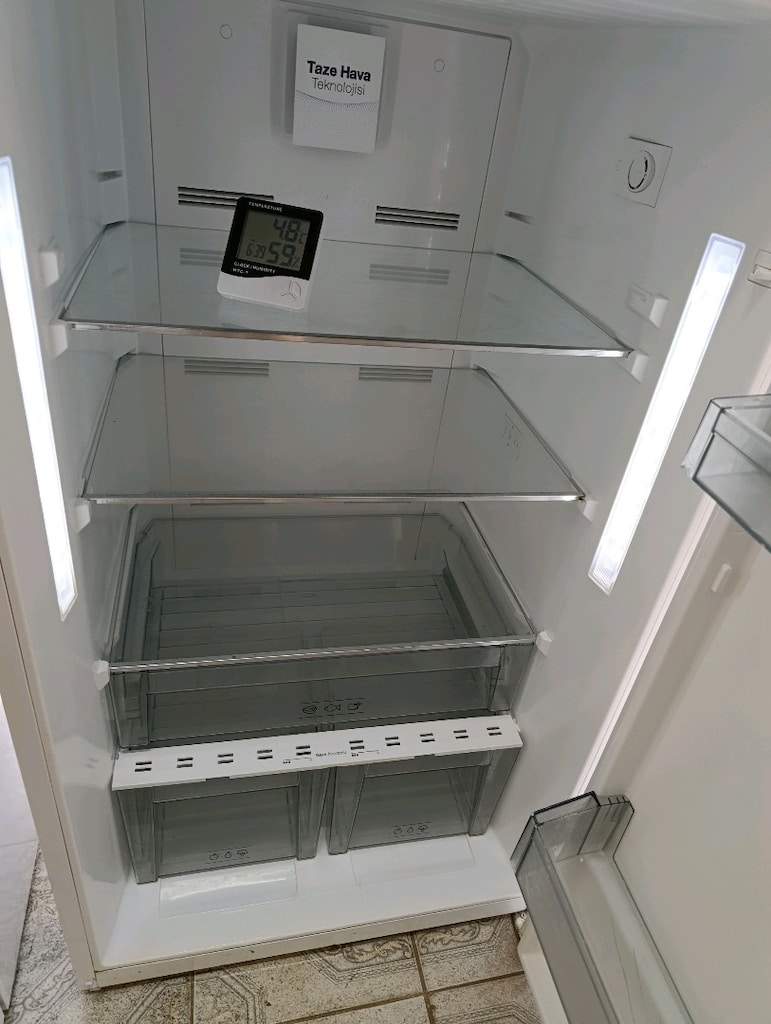 Vestel Yeni Seri Buzdolabı LED Aydınlatmalı +480 LT - 4