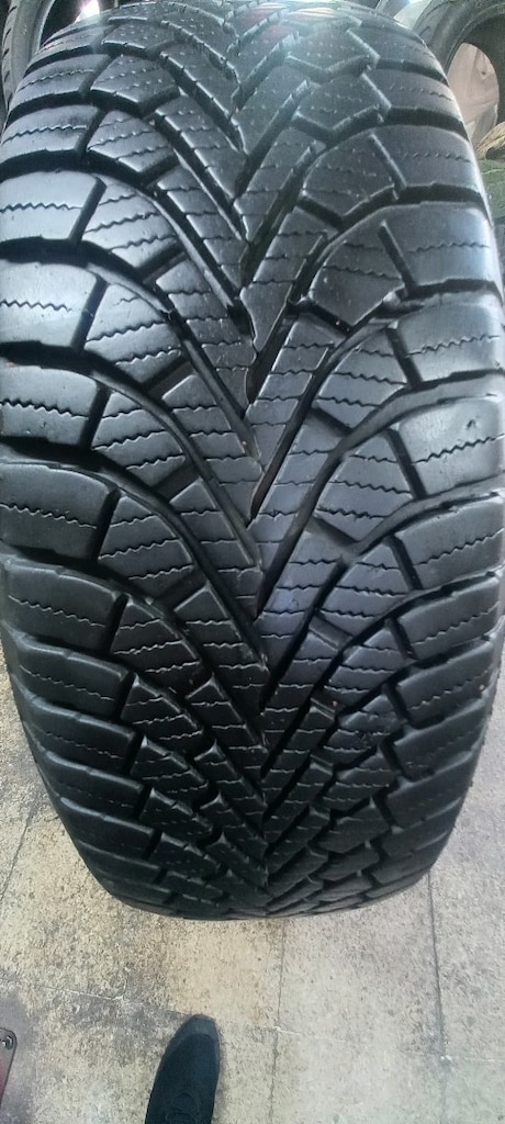 ÇOK TEMİZ YAMASIZ 175X65X14 DÖRTMEVSİM LASSA 4ADET 2024 - 4
