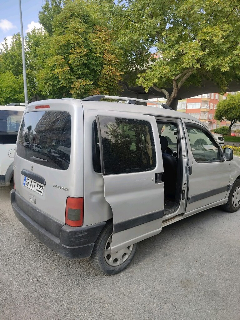 Peugeot Partner 1.9d Comfort Çift Sürgü Tek Kapak - 9
