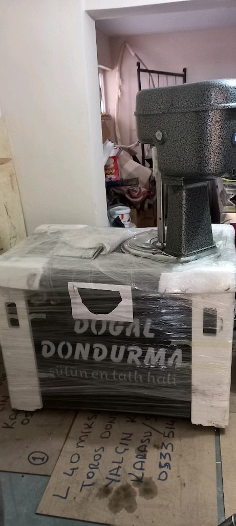 Satılık dondurma makinesi ugur L 40 - 3