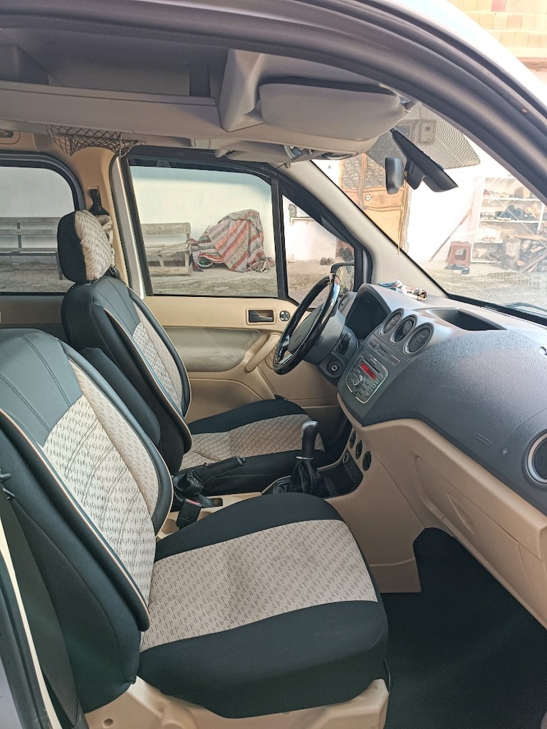 Ford connet 2010 GLX 110 luk - 6