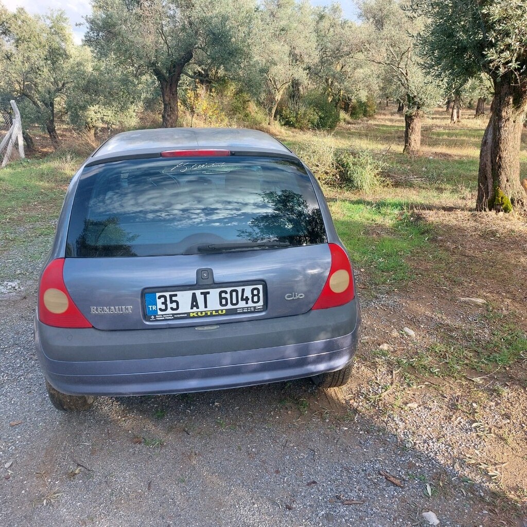 Bayan Öğretmenden Clio RTE 2000. Otomatik Vites - 7