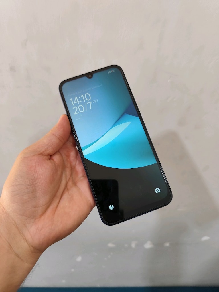 redmi 15c 256gb 8+8gb ekran değişen takas olur - 2