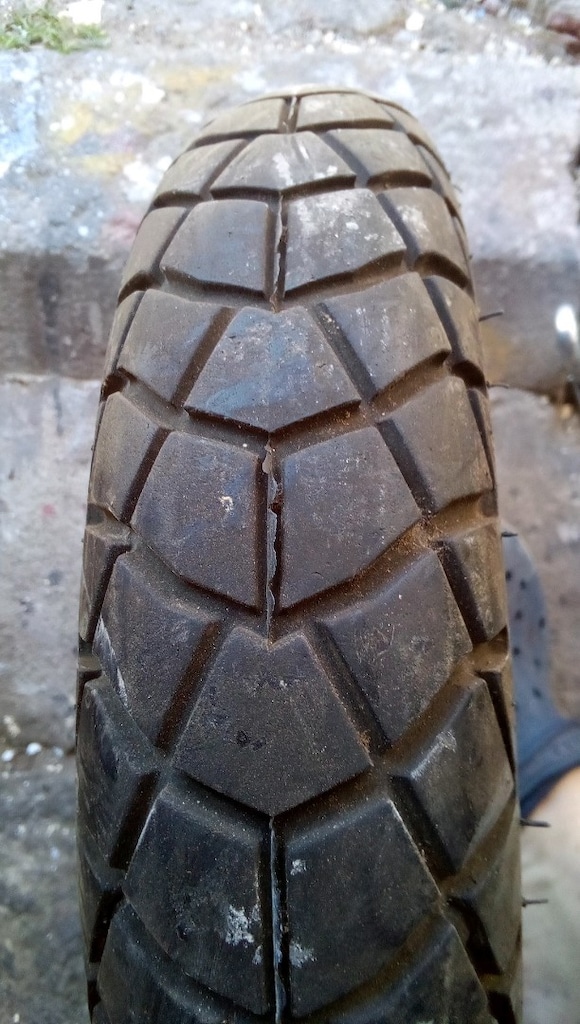 motosiklet lastiği 110=90=16 - 5