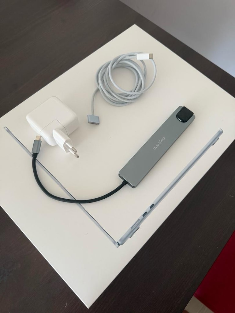 MacBook Air M4 15 inç - 4