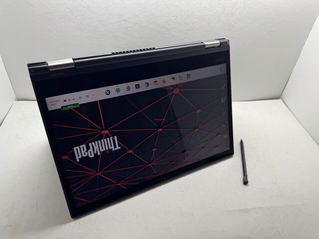 THİNKPAD YOGA 370 - İ5 7. NESİL 8 GB RAM 256 M2SSD DOKUNMATİK
