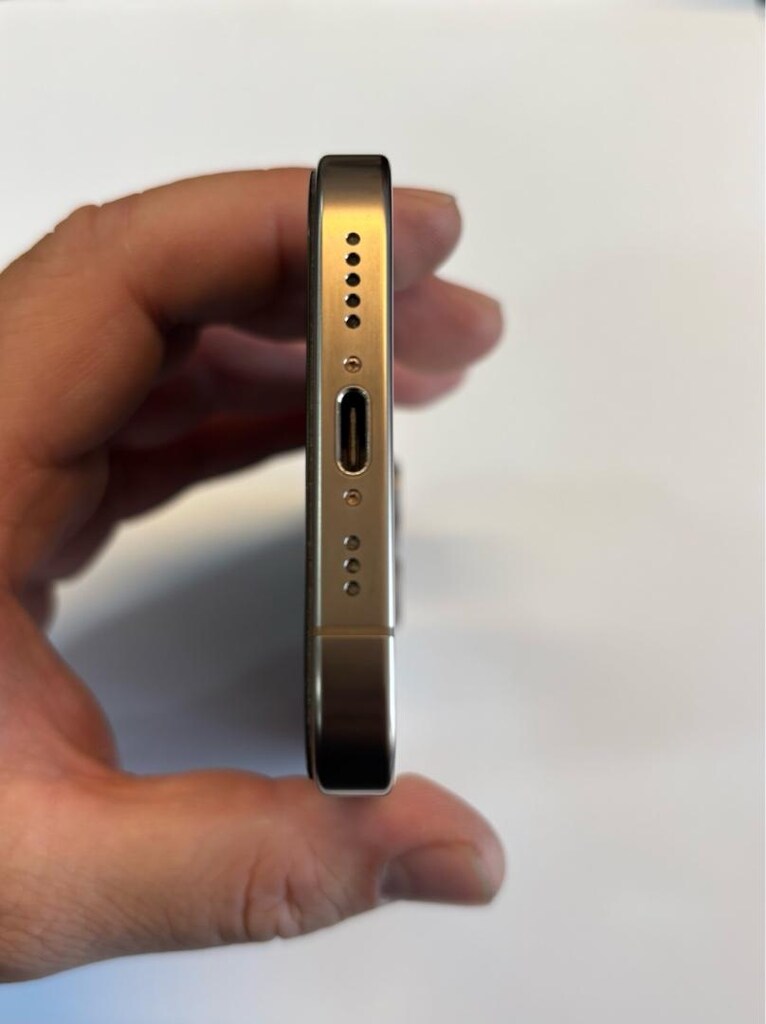 iPhone 16 pro - 5