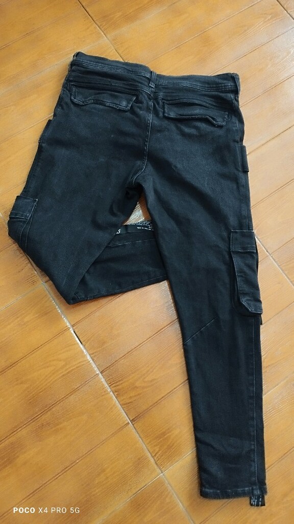 #Zara slim fit likralı şık kargo pantolon. .Eni 42  Boyu 94 Paça 14 - 4