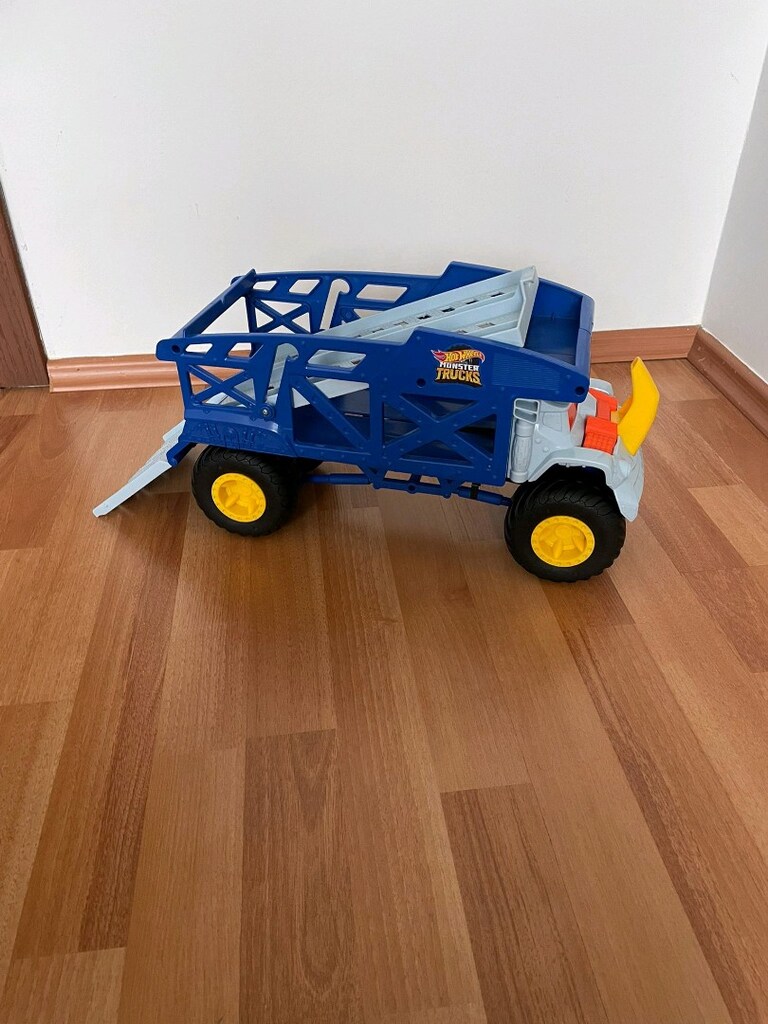 Hotwhels monster trucks kamyonu - 3