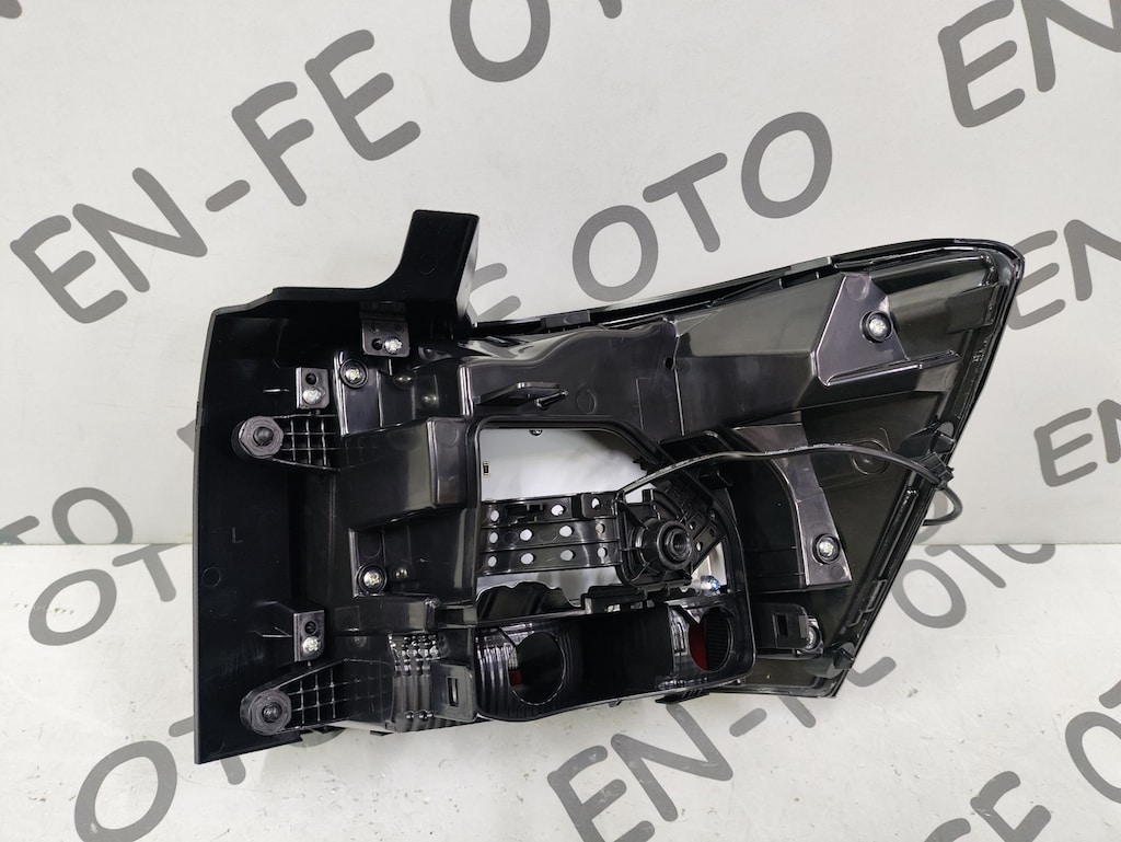 VW AMAROK MERCEKLİ XENON SOL FAR SIFIR 2017 2018 2019 2020 2021 - 6