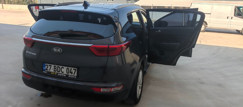 SAHİBİNDEN KİA SPORTAGE 1.6GDİ OTOMATİK CONCEPT PLUS GÜVENLİKLİ PAKET - 8