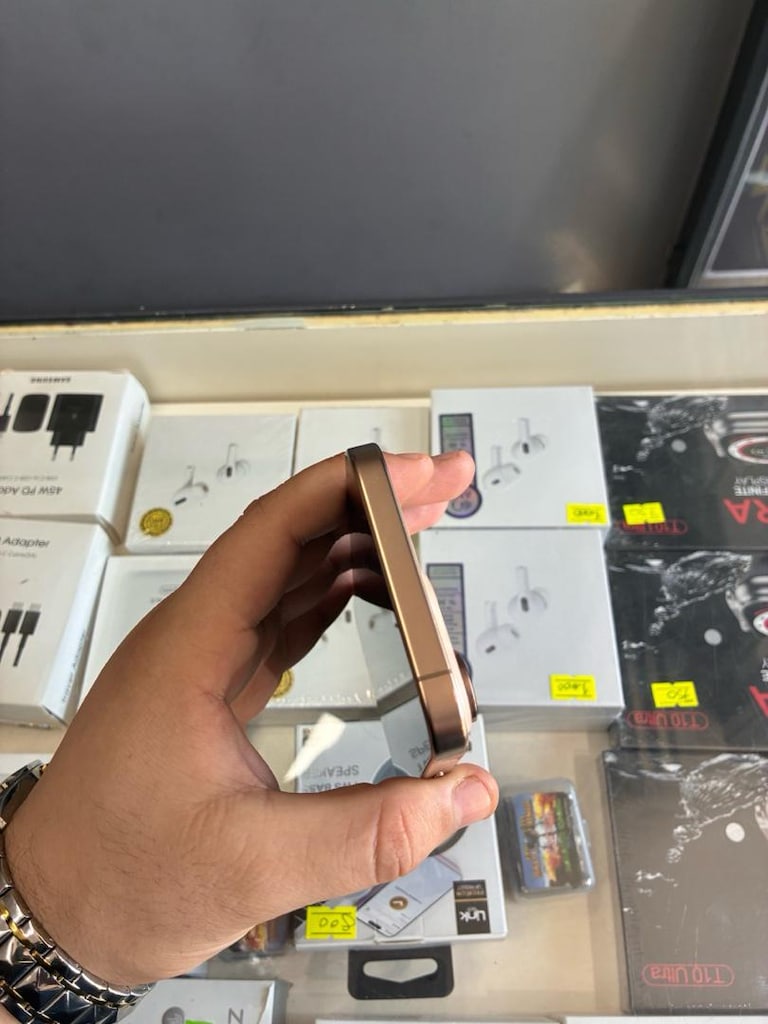 iPhone 16 pro max - 5