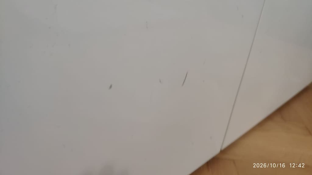 IKEA BESTA TV Ünitesi Seti – Parlak Beyaz, Cam Yüzeyli & Duvar Modüllü - 3