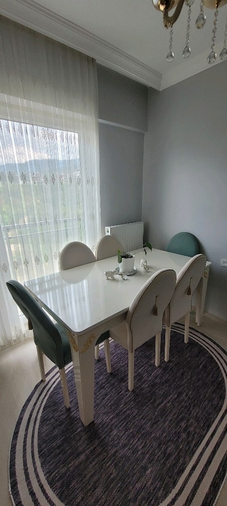 Kusursuz Temizlikte LED Aydınlatmalı Konsollu Yemek Odası Takımı - 8