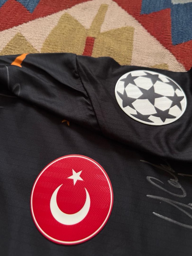 siyah galatasaray imzalı forma - 2