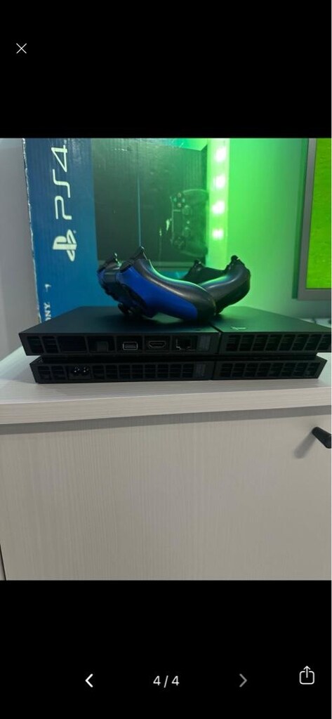 playstation 4 - 4