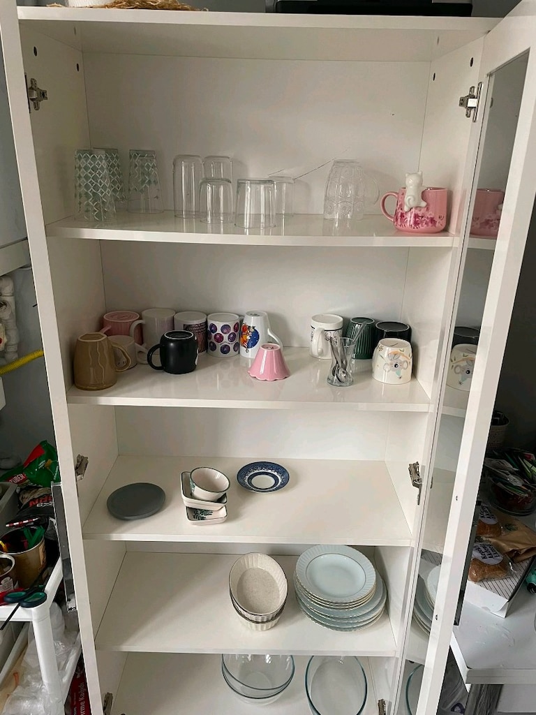 Ikea Vitrin (Kusursuz Kondisyon) - 2