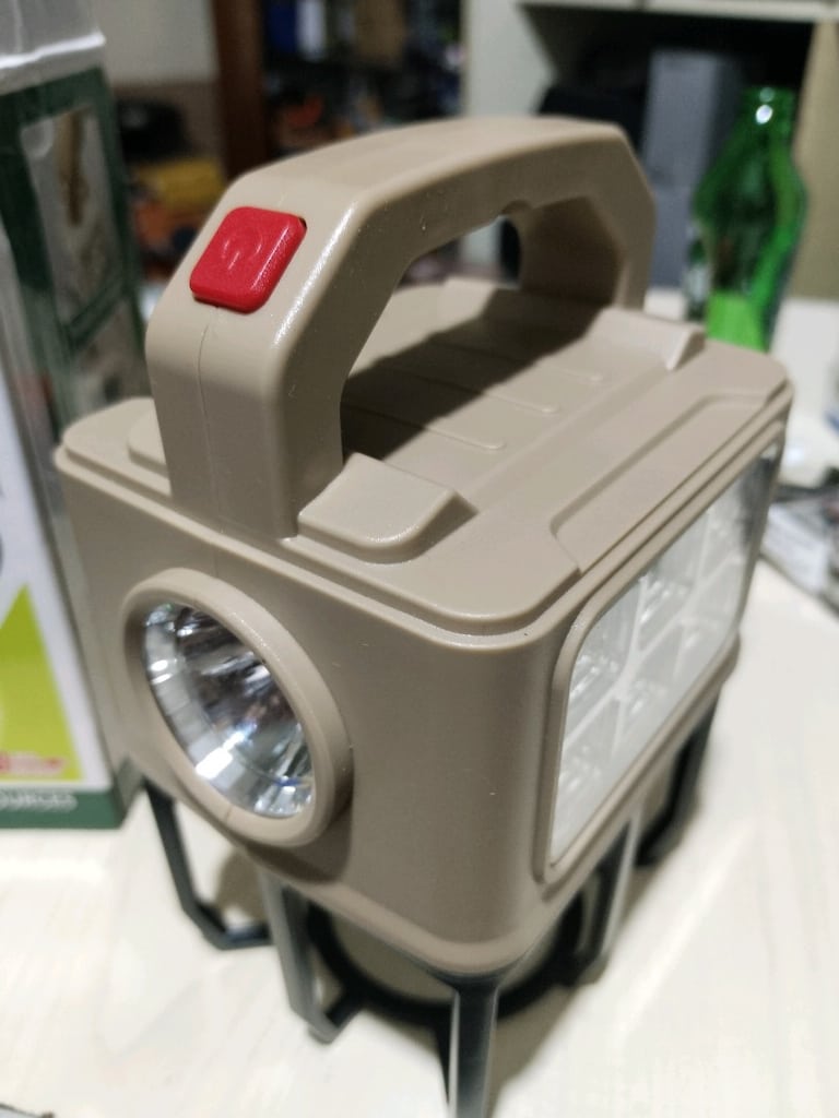 YENİ KUTUSUNDA 3 FONKSİYONU OLAN SARZLİ VE GÜNEŞ ENERJİLİ LED LAMBA - 2