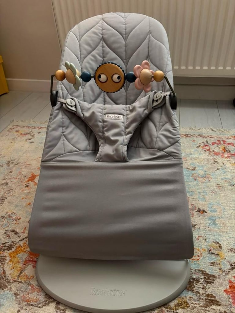 Babyjörn Oyuncaklı Ana kucağı