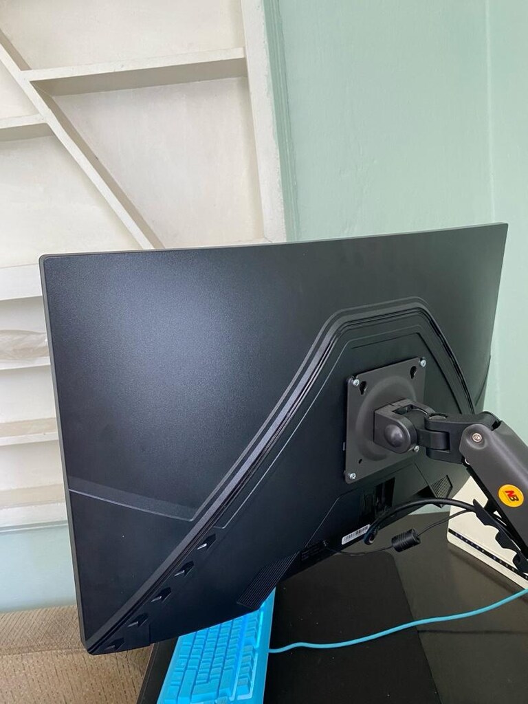 excalibur 300 hz monitör - 3