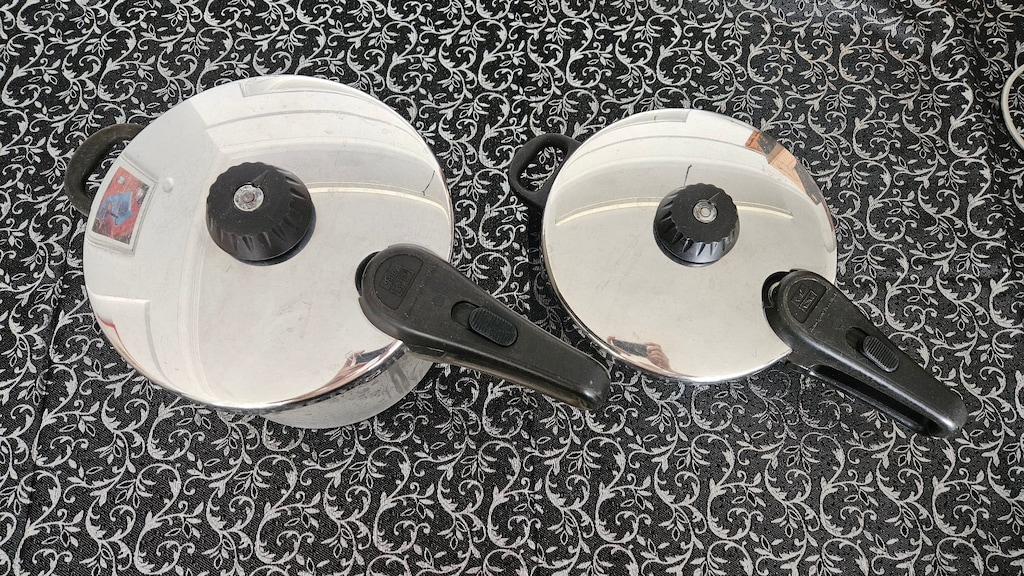 2 adet Fissler Vitavit Düdüklü Tencere 6 Litre + 2,5 Litre - 5