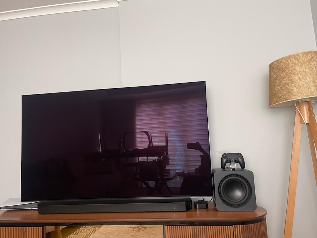4 Aylık Tv Samsung sadece leke var - 3