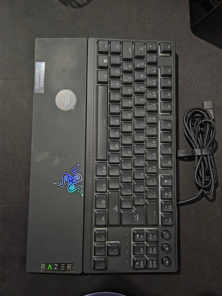 Oyuncu Seti: Asus ROG Strix G16 RTX 4050 + Klavye Kulaklık Mouse - 7