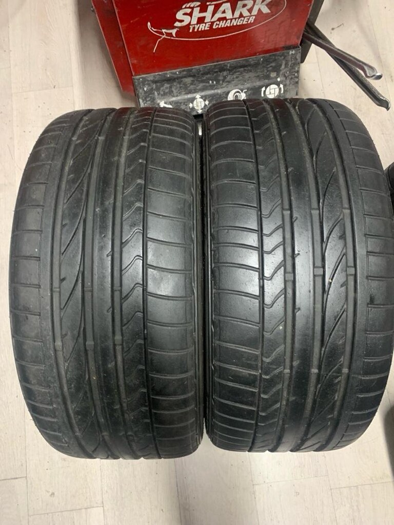 245x40x18 Bridgestone iki adet lastik - 3