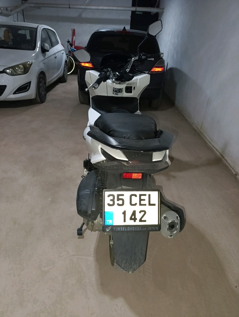 SAHİBİNDEN ÇOK TEMİZ - EKSTRALİ 2024 MODEL HONDA PCX 125 (WW125A) - 6