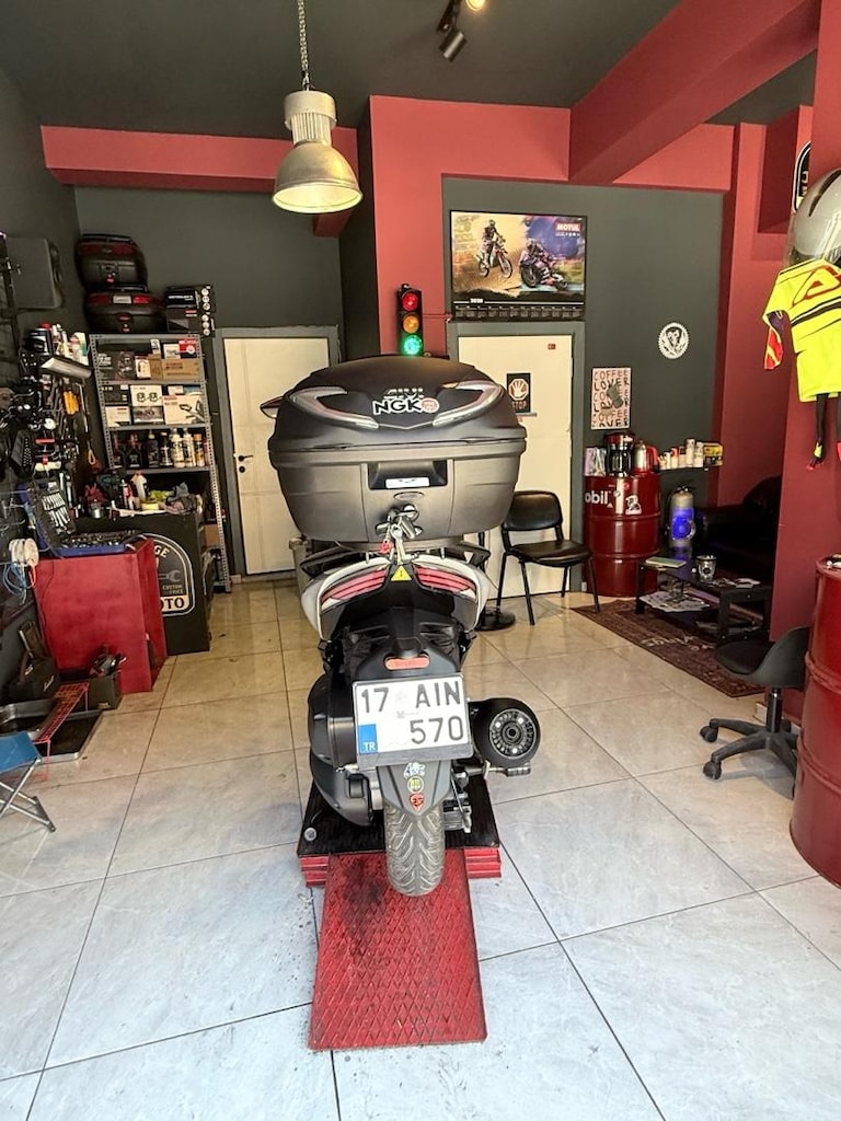 Zontes RZ250 S – Hatasız, Düşük Kilometre, Özel Donanımlı - 4