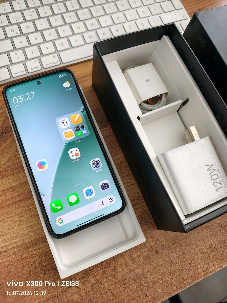 XiaoMi Mi 15 Pro Server Kayıtlı 32/512 GB Global 120X 120 FPS 120w - 7