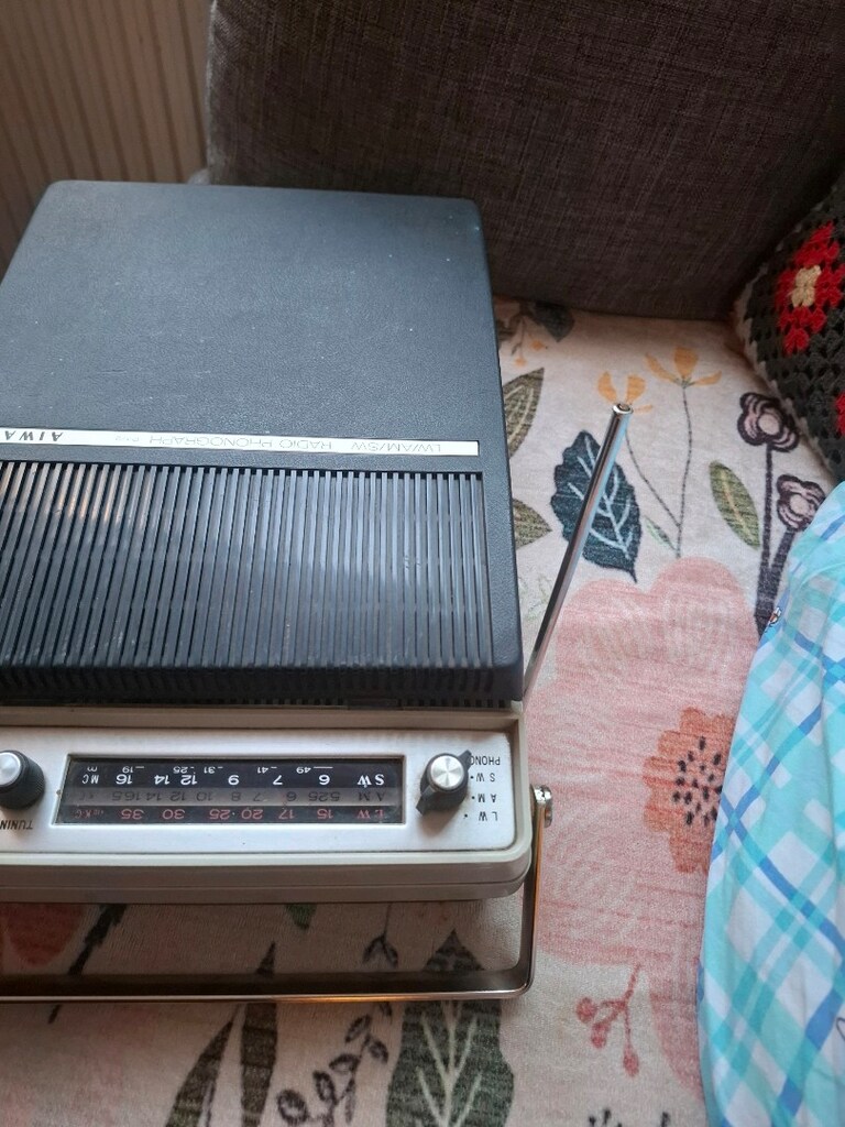 AIWA marka radyo ve plak çalar - 3