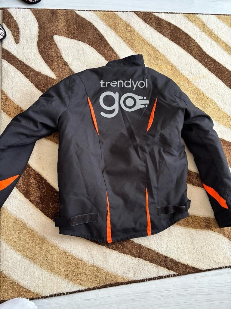 Trendyol Go Siyah Motorcu Montu - 3