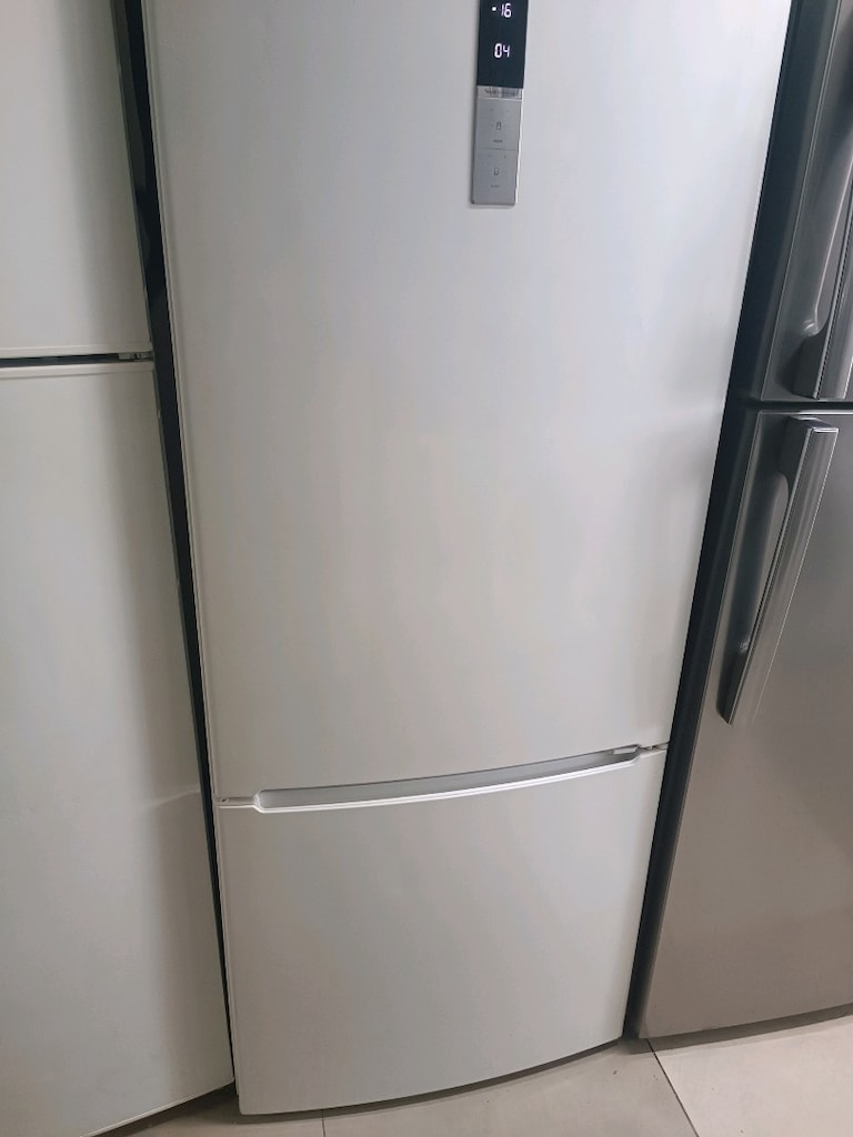 Bosch marka 500 litre alttan donduruculu NoFrost buzdolabı - 4