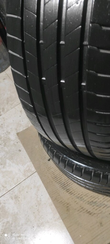 205/55/17 DİŞ DERİNLİĞİ HARİKA BRİDGESTONE MARKA 2 ADET TOPLAM 3150 tl - 8