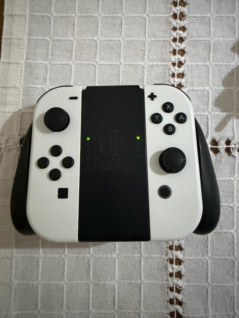 nintendo switch OLED - 2
