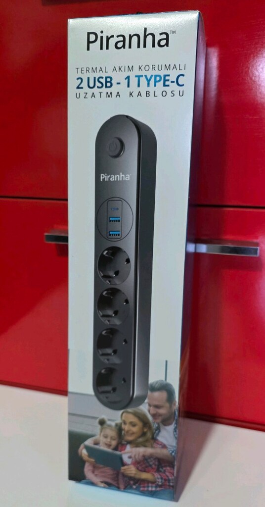 Piranha Termal Korumalı 4’lü Priz 2 USB 1 Type-C. - 2
