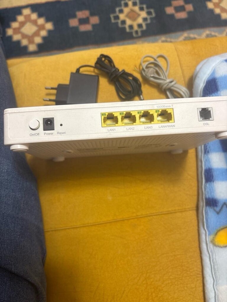 ZTE ZXHN H168A VDSL MODEM - 3