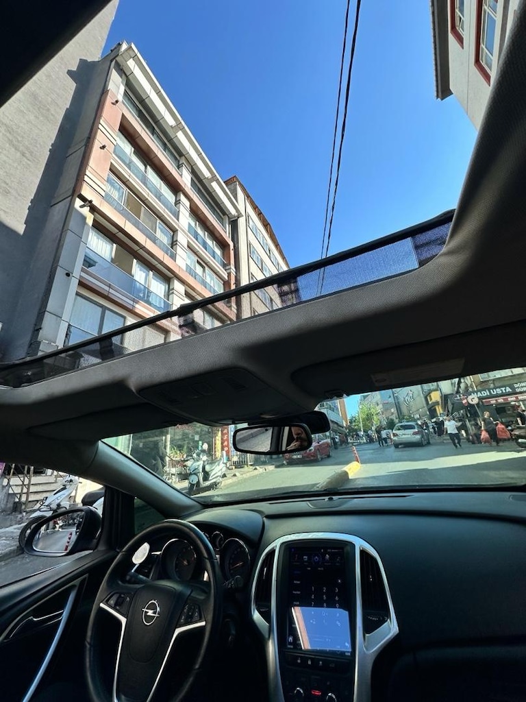 68.000 km \ sunrooflu / deri koltuk / özel paket - 10