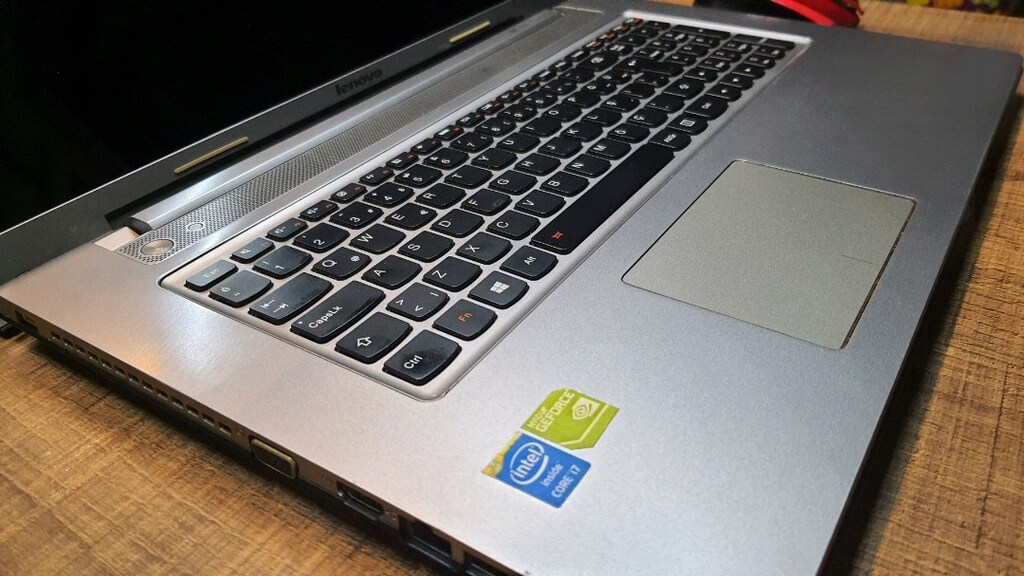 Oyuncu Dev 17.3 inch Lenovo i7qm Nvidia, Yeni Pil, 8gb, SSD Çift Disk - 4