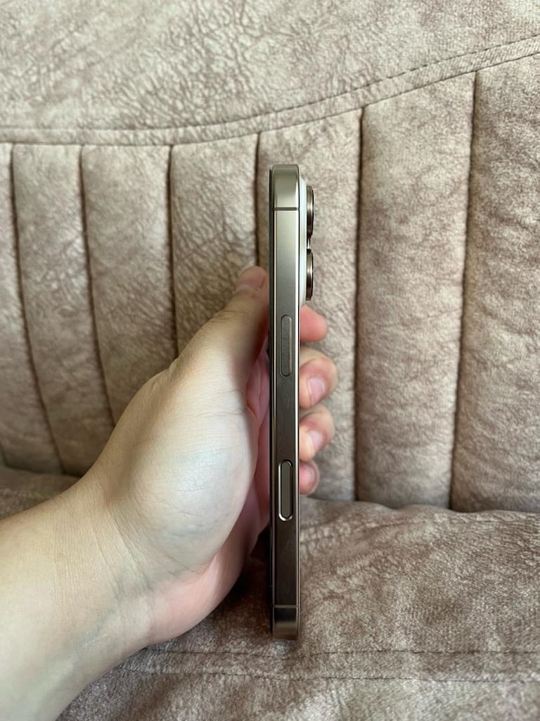 İphone 16 Pro 256 GB - 2