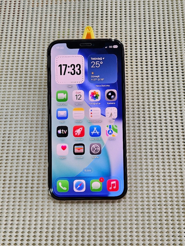 iPhone 12 Pro Gold - 2