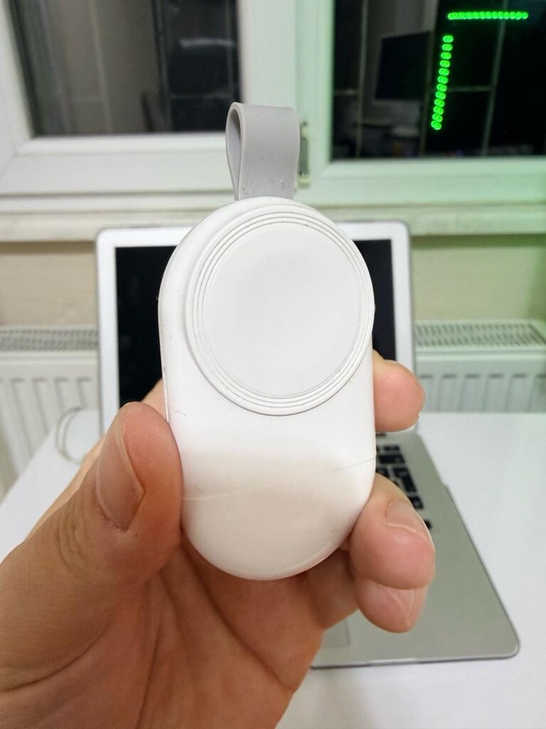 Apple Watch taşınabilir şarj cihazı