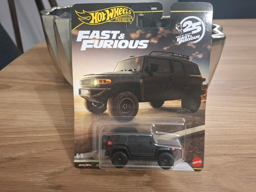 Hot Wheels Premium Fast & Furious Toyota FJ Cruiser - 2