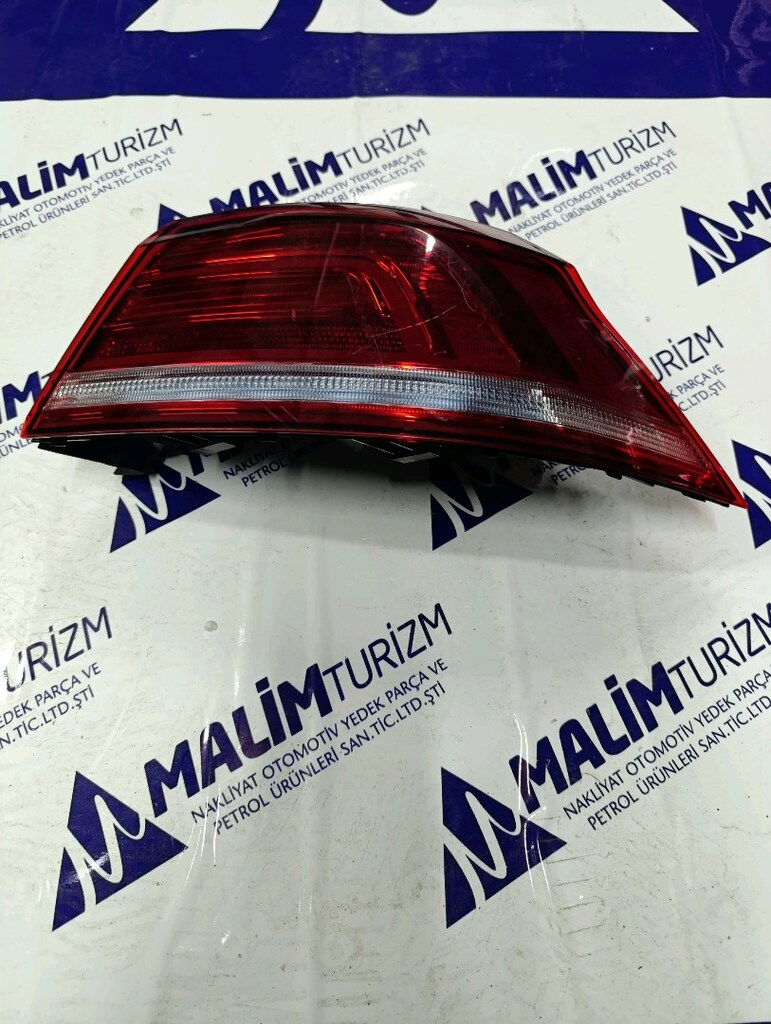 VW PASSAT B8 SAĞ STOP LAMBASI 15-19 - 2