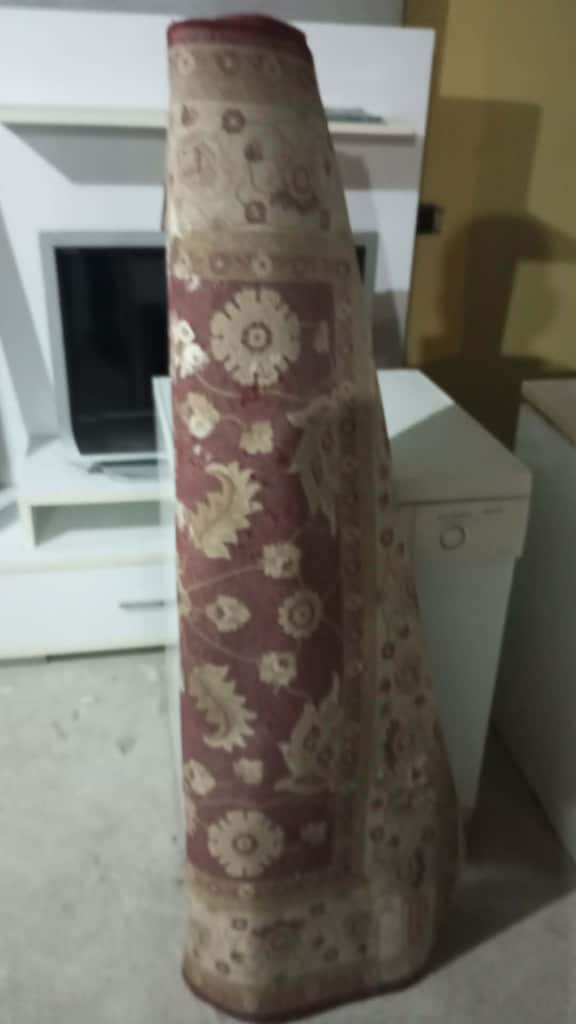 PADİŞAH MARKA HALI TEMİZ KULLANIŞLI PAZARLIKSIZ 1500 TL - 5