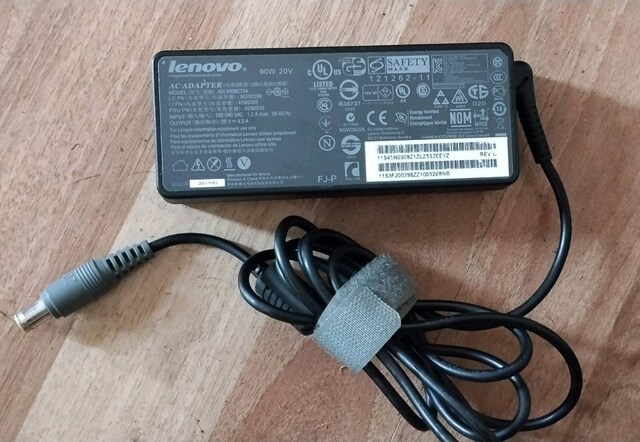 adaptör lenovo adlx90nct3a 20v 4.5a 90w lenovo thinkpad orjinal