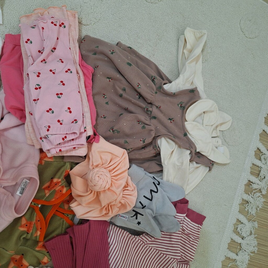 ikiz bebek için alt üst takımları - 4