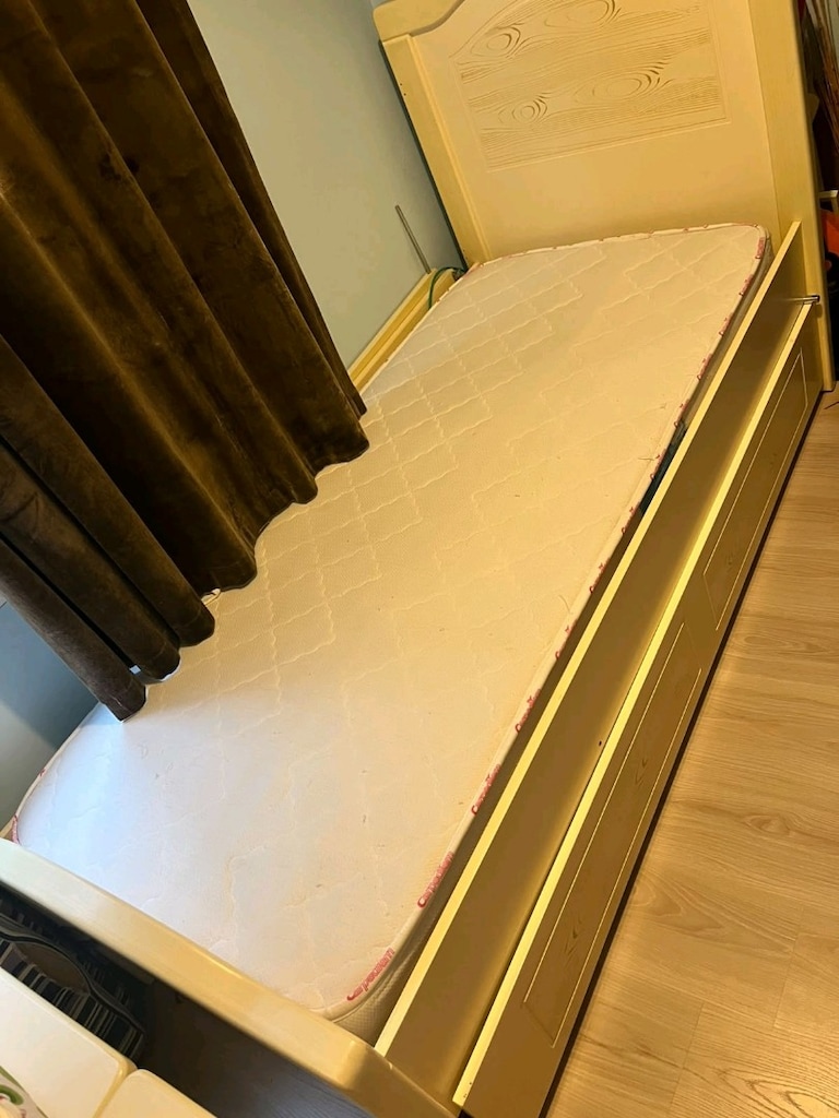Tamamı mdf büyüyen beşik şifonyer ve komodinler - 6